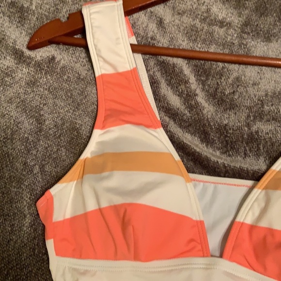 9. Daniel Cremieux Striped Tankini Top and Matching Bottom - Picture 3 of 16